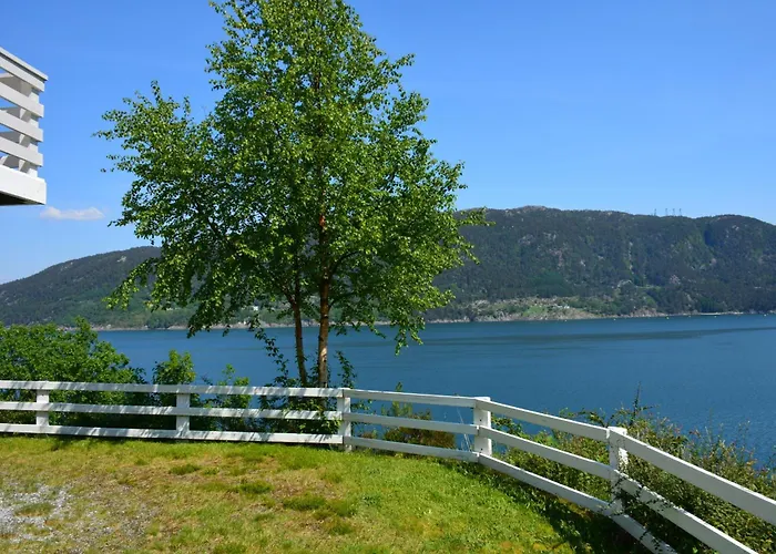 朗格纽尼露营汽车旅馆 汽车旅馆 *